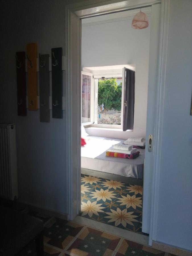 利昂尼迪翁Sunny Cozy House With Grand Courtyard公寓 外观 照片